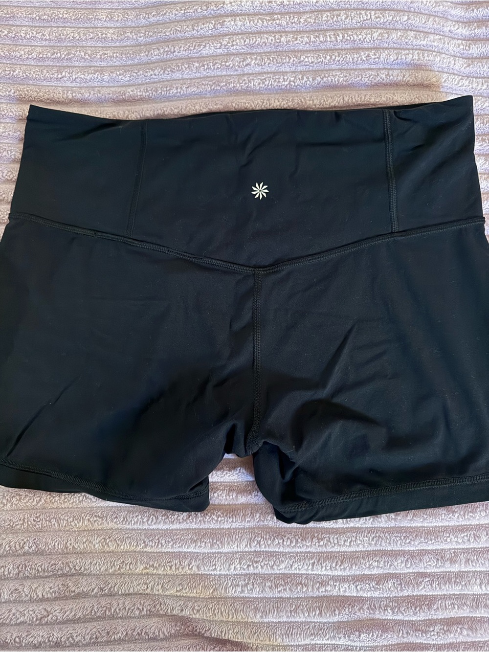 ATHLETA- Elation Ultra High Rise 5" Short - Picture 2 of 3